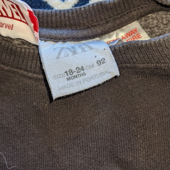 Zara Marvel Crewneck - Picture 4 of 4